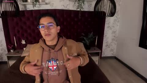 Snapshot of andyjoy_ chatting on 18, 12, 2025 Andy Joy online show from 18, 12, 2025