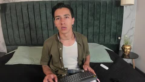 Andy Joy  online show from 4, 4, 2026