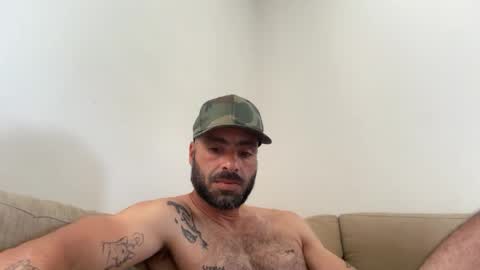 Snapshot of andyloveall chatting on 19, 5, 2026 andyloveall online show from 19, 5, 2026