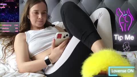 ange1ok online show from 10, 3, 2025