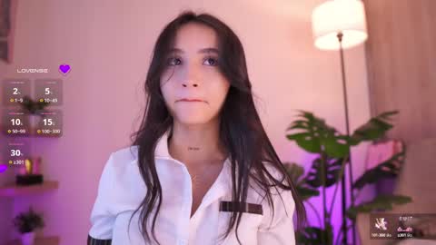 Snapshot of angeeel_ chatting on 18, 9, 2025 Angel online show from 18, 9, 2025