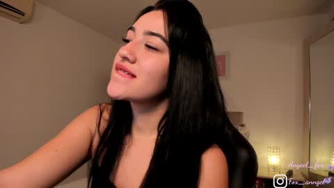 Snapshot of angeel_fox chatting on 26, 1, 2025 Angel online show from 26, 1, 2025