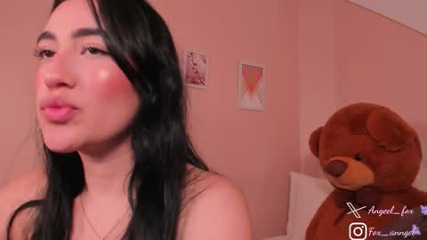 Snapshot of angeel_fox chatting on 26, 11, 2025 Angel online show from 26, 11, 2025