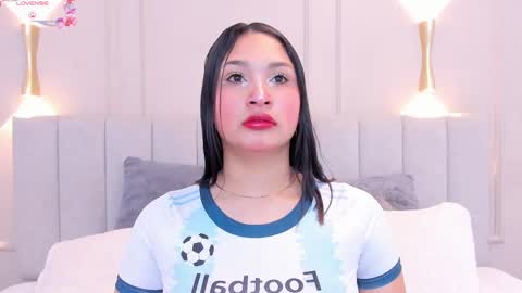 Snapshot of angel__ponce chatting on 1, 10, 2025 angel__ponce online show from 1, 10, 2025