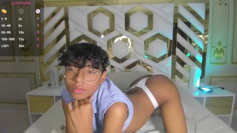 Snapshot of angel__sweet18 chatting on 8, 1, 2025 online show from 8, 1, 2025