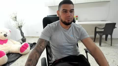 Snapshot of angel__tattoo chatting on 30, 5, 2026 angel__tattoo online show from 30, 5, 2026