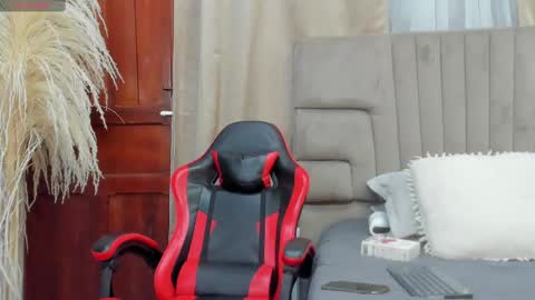 Snapshot of angel_adamx chatting on 2, 10, 2025 Angel online show from 2, 10, 2025