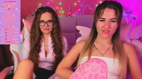 Snapshot of angel_and_demon0304 chatting on 20, 4, 2026 Ivanna and Jessica online show from 20, 4, 2026