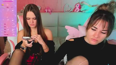 Snapshot of angel_and_demon0304 chatting on 22, 4, 2026 Ivanna and Jessica online show from 22, 4, 2026