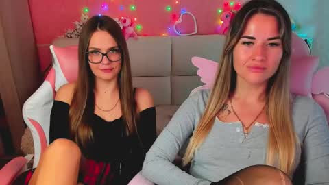 Snapshot of angel_and_demon0304 chatting on 18, 5, 2026 Ivanna and Jessica online show from 18, 5, 2026