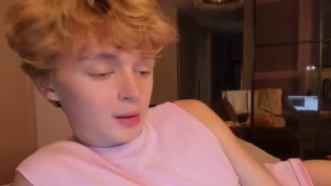 Snapshot of angel_andreww chatting on 29, 4, 2026 angel_andreww online show from 29, 4, 2026