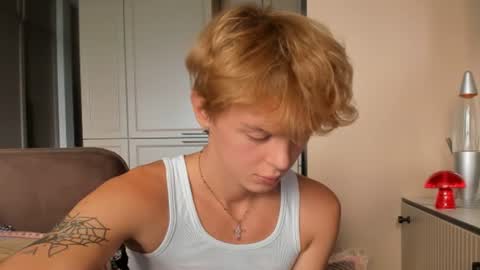 Snapshot of angel_andreww chatting on 16, 6, 2026 angel_andreww online show from 16, 6, 2026