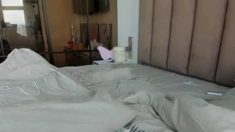 angel_andreww online show from 19, 6, 2026