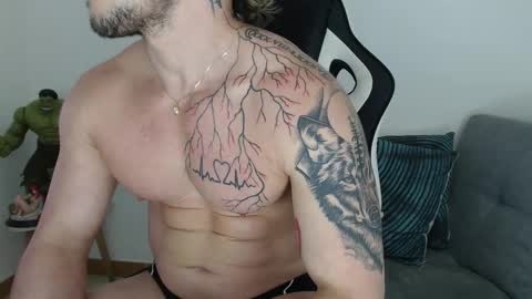 Snapshot of angel_curl chatting on 14, 1, 2026 Angel Curl online show from 14, 1, 2026