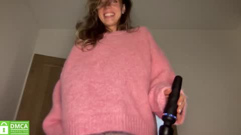 Snapshot of angel_from_sky chatting on 9, 11, 2025 Greetings Jess online show from 9, 11, 2025