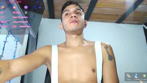 Snapshot of angel_latinboy chatting on 19, 11, 2025 Angel online show from 19, 11, 2025