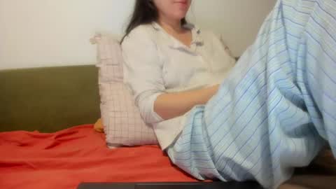 Snapshot of angel_lee__ chatting on 19, 4, 2026 angel_lee__ online show from 19, 4, 2026