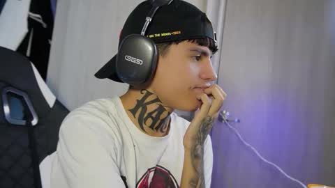 Snapshot of angel_luna0 chatting on 9, 6, 2026 angel_luna0 online show from 9, 6, 2026