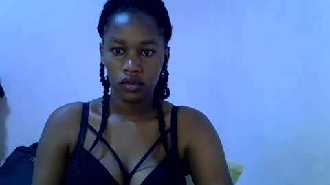 Snapshot of angel_mia5 chatting on 8, 7, 2026 angel_mia5 online show from 8, 7, 2026