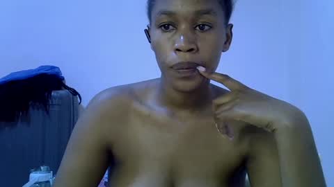 Snapshot of angel_mia5 chatting on 11, 7, 2026 angel_mia5 online show from 11, 7, 2026
