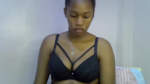 Snapshot of angel_mia5 chatting on 22, 7, 2026 angel_mia5 online show from 22, 7, 2026