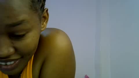 Snapshot of angel_mia5 chatting on 31, 7, 2026 angel_mia5 online show from 31, 7, 2026