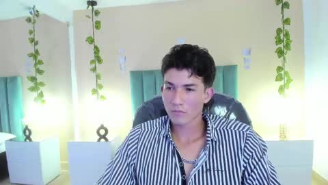 Snapshot of angel_of_sinn chatting on 10, 4, 2026 angel_of_sinn online show from 10, 4, 2026