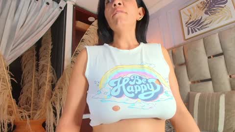 Nicolle  online show from 13, 1, 2025