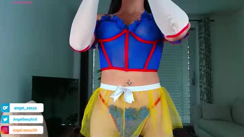 Snapshot of angel_sexyxxx chatting on 31, 10, 2025 CALL ME ANGEL online show from 31, 10, 2025