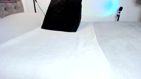 Snapshot of angel_sunshine chatting on 6, 1, 2026 Angel online show from 6, 1, 2026