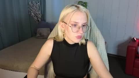 Snapshot of angel_tessa chatting on 25, 6, 2026 Angelica online show from 25, 6, 2026