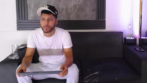 Snapshot of angel_villareal_ chatting on 14, 2, 2026 angel_villareal_ online show from 14, 2, 2026