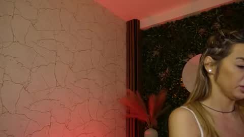 Anysia online show from 12, 1, 2026