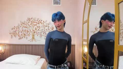 Snapshot of angel_yuhog chatting on 12, 11, 2025 Angel online show from 12, 11, 2025