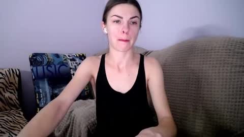 Snapshot of angel_zoe77 chatting on 8, 12, 2024 Zoe online show from 8, 12, 2024