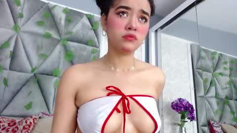 Angela online show from 17, 12, 2024