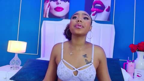 Angela Roberts online show from 22, 10, 2025