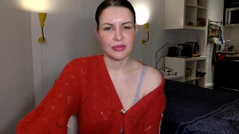 Angela online show from 31, 1, 2025