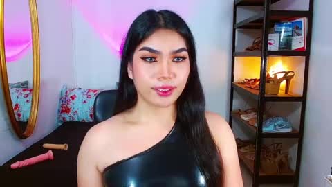 Snapshot of angeladrew73 chatting on 2, 3, 2025 Angela online show from 2, 3, 2025
