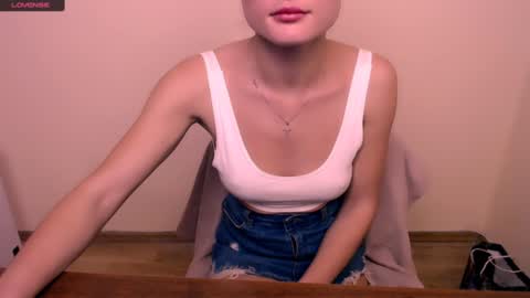 Snapshot of angelalice_ chatting on 6, 12, 2024 Alice online show from 6, 12, 2024