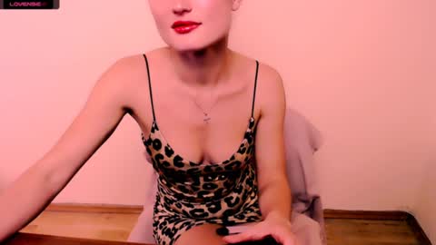 Snapshot of angelalice_ chatting on 10, 12, 2024 Alice online show from 10, 12, 2024
