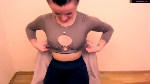 Snapshot of angelalice_ chatting on 18, 12, 2024 Alice online show from 18, 12, 2024