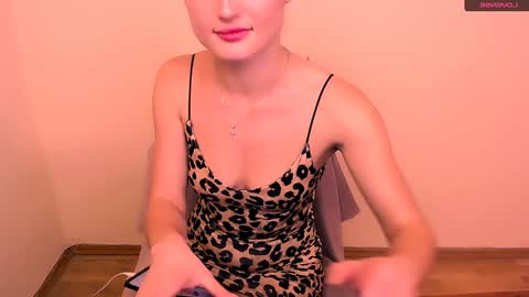 Snapshot of angelalice_ chatting on 21, 12, 2024 Alice online show from 21, 12, 2024