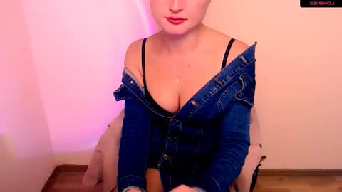 Snapshot of angelalice_ chatting on 4, 10, 2025 Alice online show from 4, 10, 2025