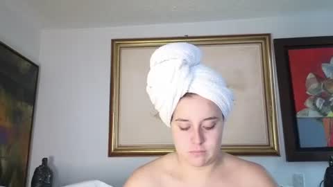 Snapshot of angelamax1 chatting on 12, 6, 2026 Max y Angela independent model online show from 12, 6, 2026