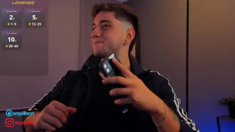 Snapshot of angelbell19 chatting on 25, 10, 2025 angelbell19 online show from 25, 10, 2025