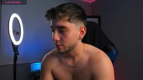 Snapshot of angelbell19 chatting on 25, 11, 2025 angelbell19 online show from 25, 11, 2025