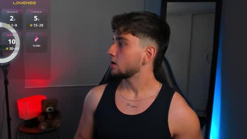 Snapshot of angelbell19 chatting on 17, 12, 2025 angelbell19 online show from 17, 12, 2025