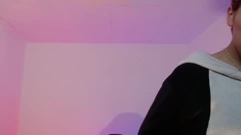 angele online show from 14, 11, 2025