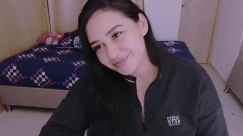 Snapshot of angeleslinda chatting on 8, 12, 2024 anastasia online show from 8, 12, 2024